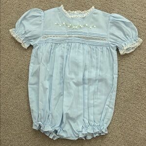 NWOT Feltman Brothers blue lace bubble